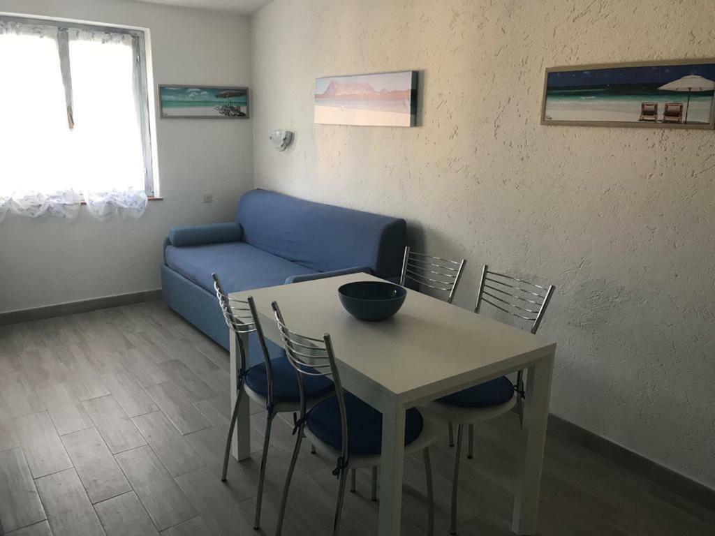 Bilocale Residence Gli Ulivi San Teodoro サン・テオドーロ エクステリア 写真